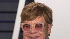 Elton John les debe una jubilación a sus hijos