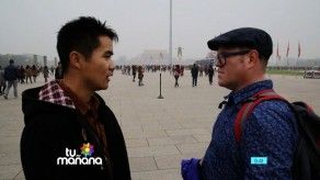 Alex Medela en la Plaza de Tiananmén de Beijing – China
