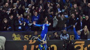 Increíble Leicester relega a segundo plano el Chelsea-Man U