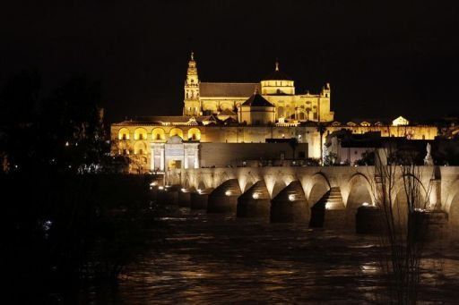 La Hora del Planeta da la vuelta al mundo con millones de luces apagadas