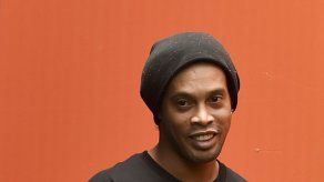 Ronaldinho se perfila como refuerzo por un día del Barcelona en un amistoso