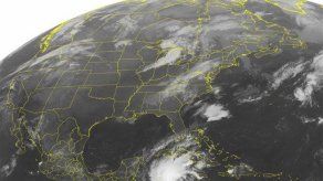 Huracán Bud crece en costa del Pacífico al suroeste de México