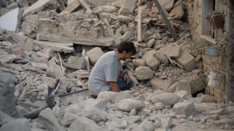 Al menos 38 muertos tras el terremoto en el centro de Italia