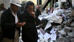 Petrolera Pemex reanuda actividades en sede administrativa siniestrada