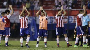 Paraguay descarta a Patiño para juego con Brasil