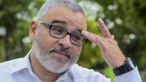 Fiscalía de El Salvador busca estrategia para extraditar a expresidente Funes