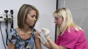 Más chicas en EEUU reciben vacuna contra VPH