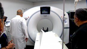 Director de CSS supervisa funcionamiento de tomógrafos en Complejo Arnulfo Arias Madrid