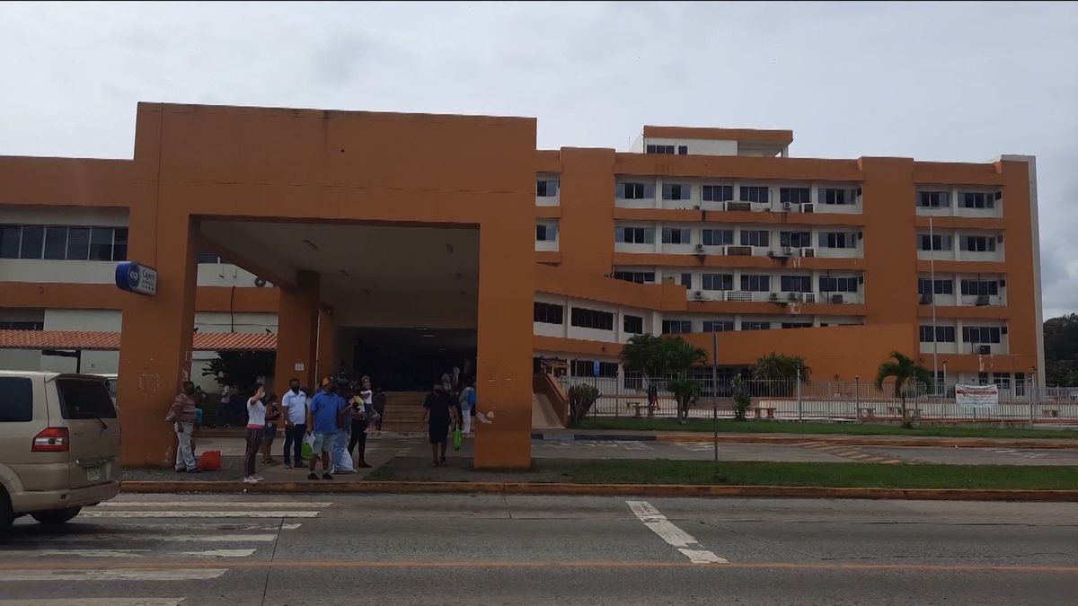 Suspenden algunos servicios en Hospital Nicolás A. Solano por daño en aire  acondicionado