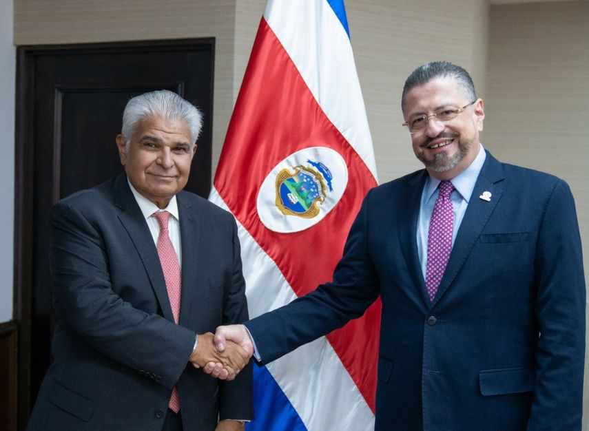 Presidente de Costa Rica participará de la investidura de Mulino.