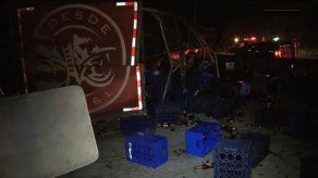 Camión que transportaba cerveza se volcó en la vía Centenario