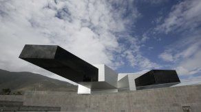 Problemas de UNASUR llevan a abandono de joya arquitectónica