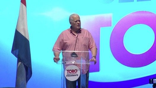Ernesto Pérez Balladares realiza cierre de campaña