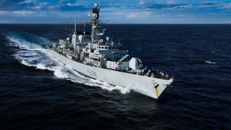 Londres enviará un tercer buque de guerra al Golfo
