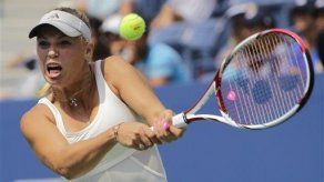Caroline Wozniacki arrasa a Kanepi y estrena su palmarés anual