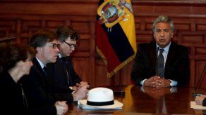 Dos ministros de Ecuador renuncian en medio de violencia en frontera con Colombia