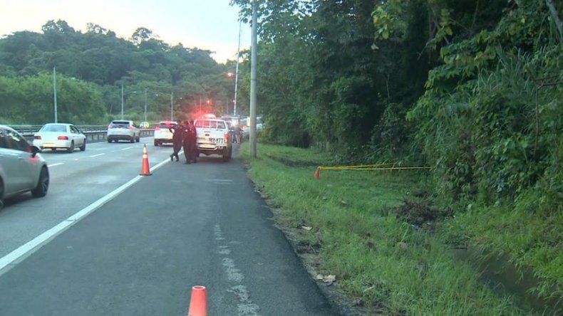 Encuentran una osamenta en la Vía Centenario