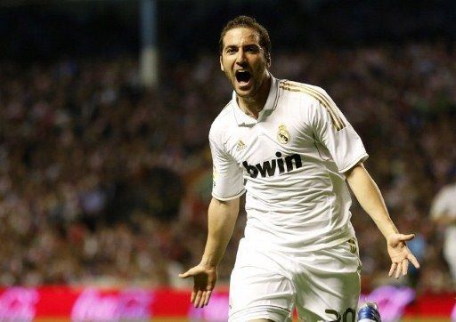 El Real Madrid recupera a Higuaín, pero acumula bajas en defensa