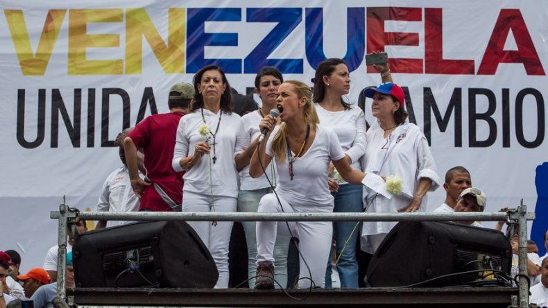 Venezuela: Esposa de López llama a un ayuno de un día por solidaridad
