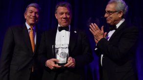 Santos recibe el Premio al Liderazgo en las Américas por sus esfuerzos de paz