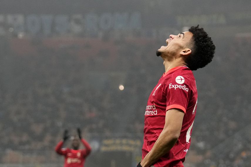 El Liverpool gana en Brighton y se acerca a City
