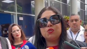 Directora de Aduanas separa a funcionarios