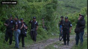 México: restos hallados en fosa están calcinados