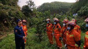 Un avión con más de 130 personas se estrella en el suroeste de China