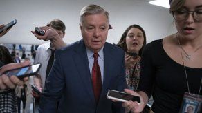 Investigarán si funcionarios discutieron destituir a Trump