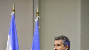 Fiscal imputa ministro argentino por presunto cobro de bono de 25.000 dólares