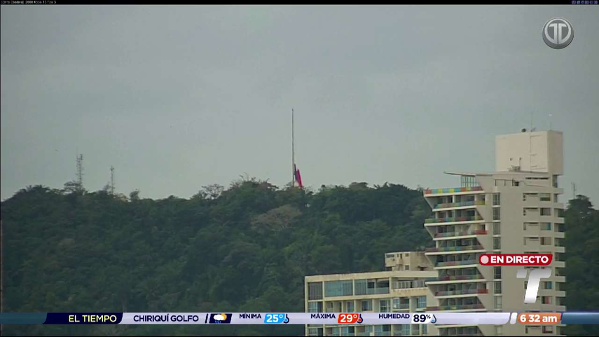 Bandera de Panamá en homenaje al Papa Francisco