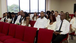 Realizan boda masiva en San Miguelito