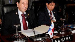 Canciller panameño viaja a Europa para promover inversiones