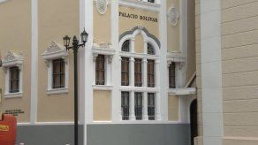 Reducen viáticos para funcionarios que participen de misiones oficiales en el exterior