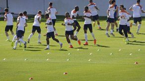 Clasie iría de inicio con Holanda frente a España