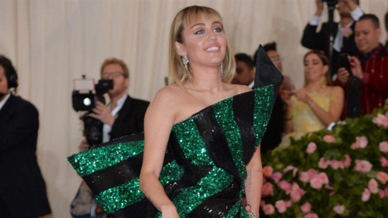 Las caóticas fiestas navideñas de Miley Cyrus