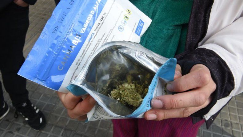 Massachusetts se suma a la venta legal de marihuana recreativa en EEUU
