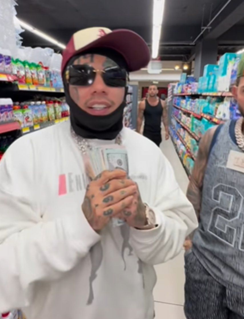 Tekashi 6ix9ine se solidariza con personas en República Dominicana.