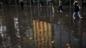 Dos grandes partidos españoles acuerdan comicios en Cataluña