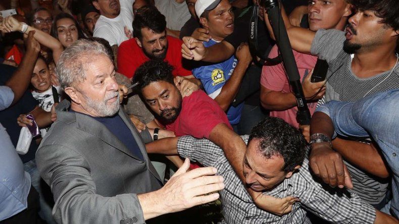 Lula agradece el apoyo de su militancia: Por ustedes valdrá la pena morir