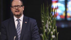 Eligen a alcalde de Gdansk tras asesinato del anterior