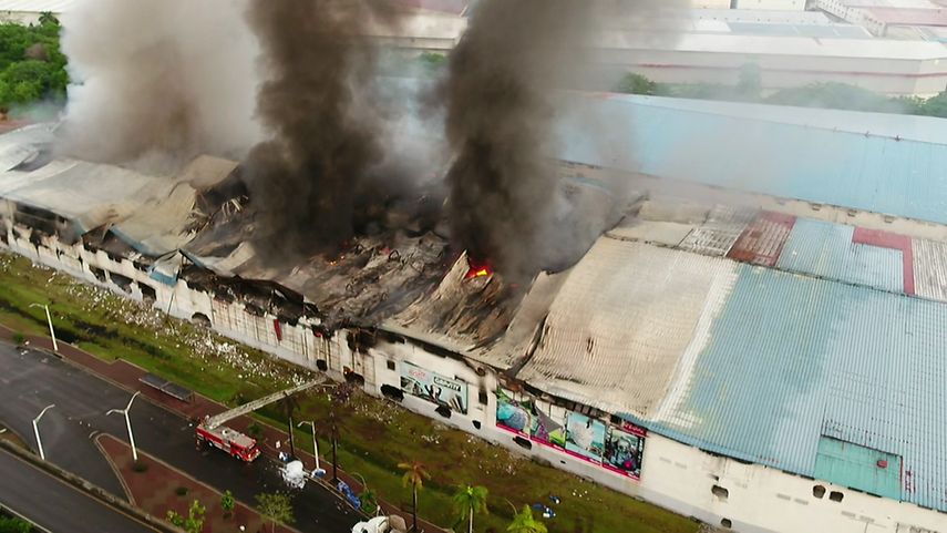 Este incendio registrado en la Zona Libre de Colón