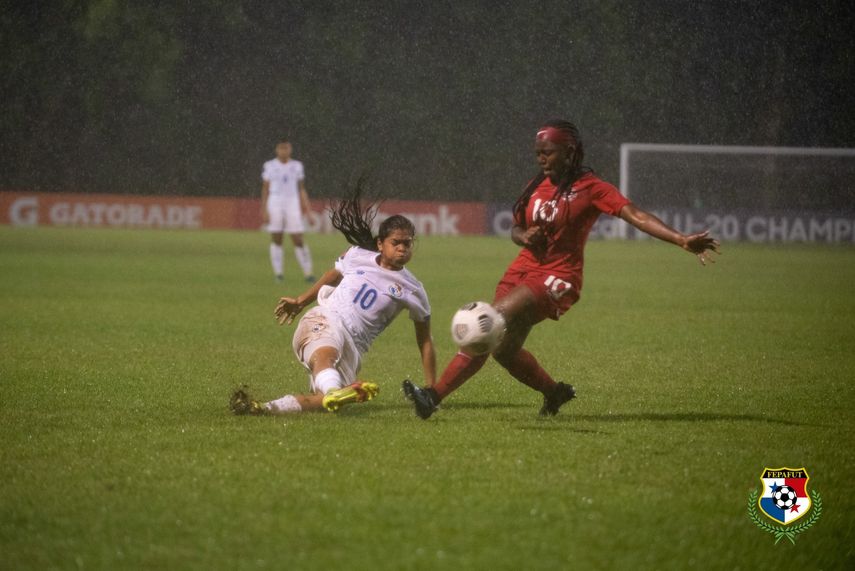 La selección femenina de Panamá pierde con Canadá y se despide del Premundial&nbsp; 