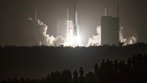 Cohete Long March 5B.