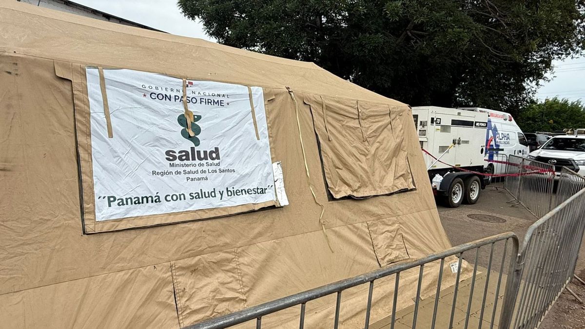 MINSA instala puesto médico para el desfile MINSA instala puesto médico para el desfile