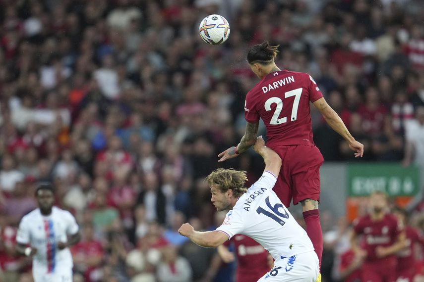 Núñez disputaba su primer partido oficial como titular con Liverpool.
