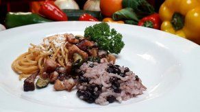 Receta de Gloria Quintana y José: Espagueti con berenjenas a la vinagreta