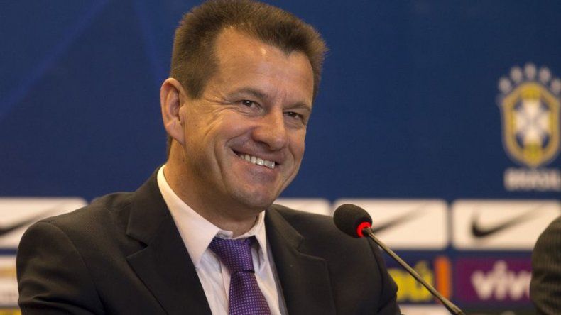 Dunga promete que Brasil intentará hacer olvidar el 1-7 ante Alemania
