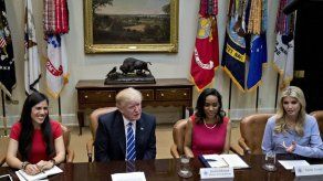 Trump y su hija Ivanka declaran prioritario ayudar a las pequeñas empresarias
