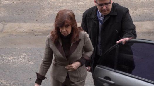 Fiscalía argentina pide 12 años de prisión para vicepresidenta Cristina Kirchner